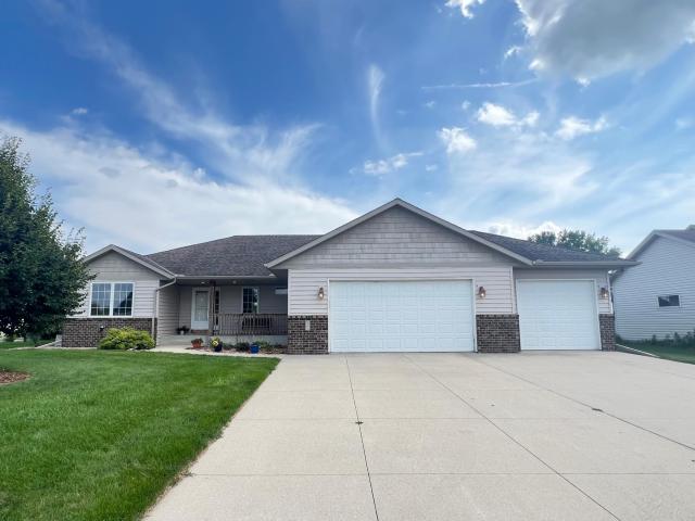 406 20th Street W Glencoe MN 55336 - MLS# 6762126