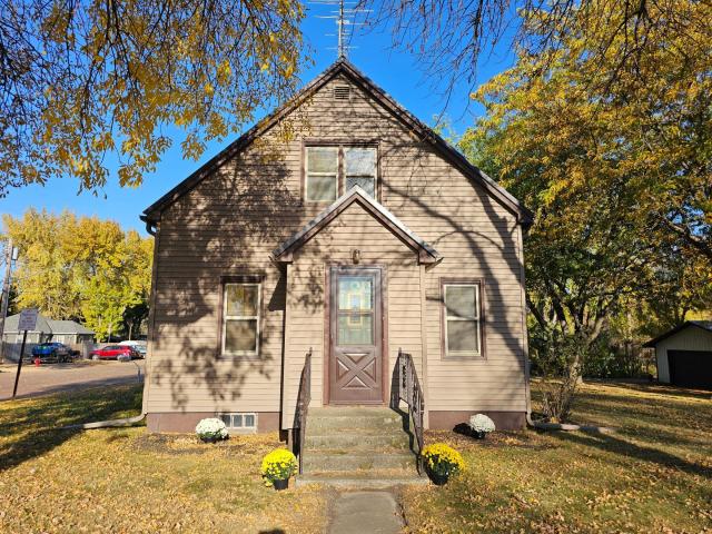 140 Front Street Glencoe MN 55336 - MLS# 6762197