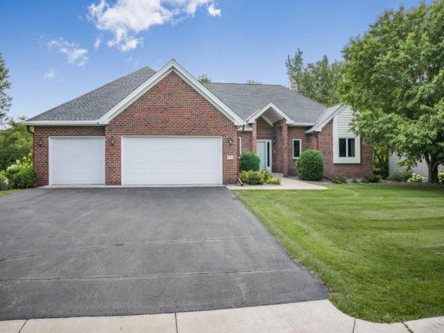 8776 Blackoaks Lane N Maple Grove MN 55311 - MLS# 6762366