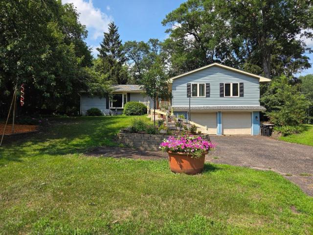 1761 168th Circle NE Andover MN 55304 - MLS# 6762518