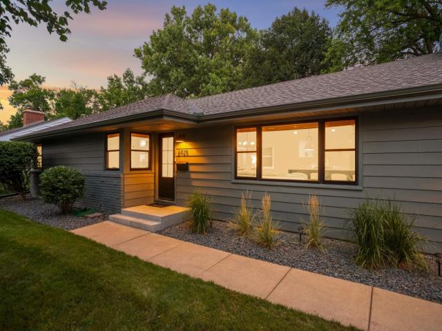 6925 Southdale Road Edina MN 55435 - MLS# 6762523