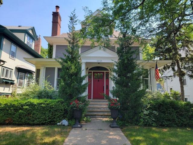 2021 Girard Avenue S Minneapolis MN 55405 - MLS# 6763261
