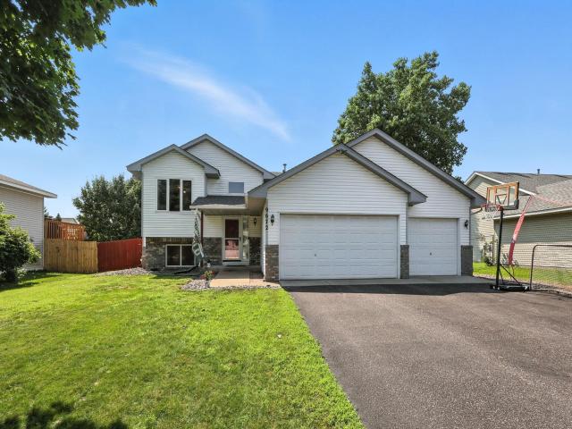9672 Hale Avenue S Cottage Grove MN 55016 - MLS# 6763299