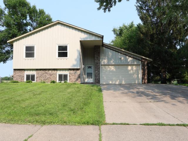 10544 Lancaster Lane N Maple Grove MN 55369 - MLS# 6763808
