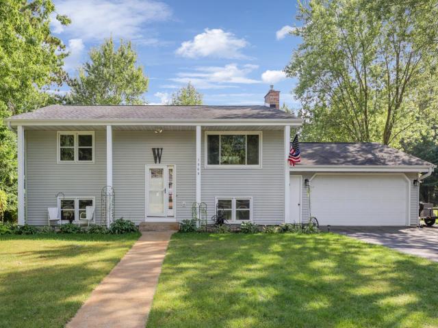 1960 Mankato Circle NE Andover MN 55304 - MLS# 6763841