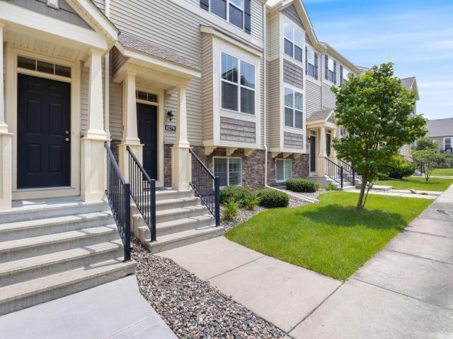 8279 Norwood Lane N Maple Grove MN 55369 - MLS# 6763911