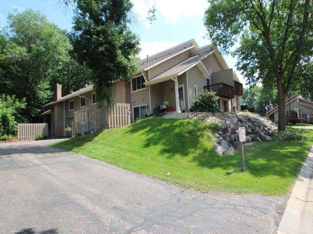 5304 Yorktown Lane N Minneapolis MN 55442 - MLS# 6764078