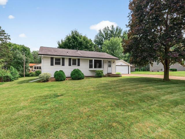 9252 Zinnia Lane N Maple Grove MN 55369 - MLS# 6764433