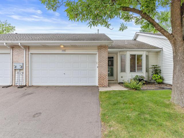 14049 Essex Court Saint Paul MN 55124 - MLS# 6764523