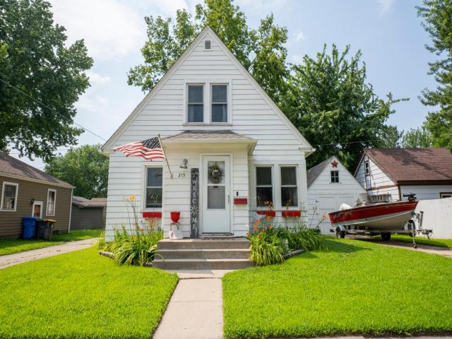 215 Lake Street North Mankato MN 56003 - MLS# 6764544