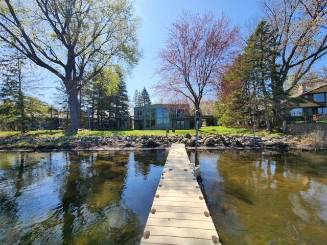 675 County Road B2 E Saint Paul MN 55117 - MLS# 6764643