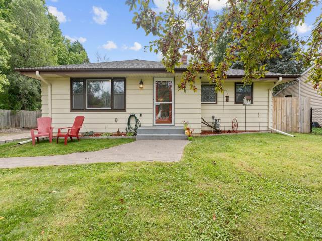 1496 Laurie Road E Saint Paul MN 55109 - MLS# 6764902