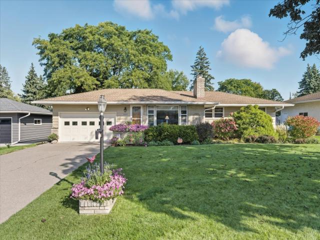 1465 Woodlynn Avenue Saint Paul MN 55113 - MLS# 6764941