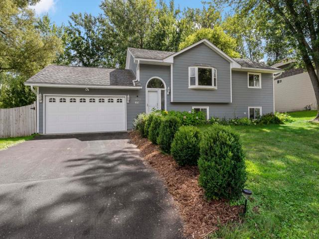 1050 Lantern Lane Lino Lakes MN 55014 - MLS# 6765196