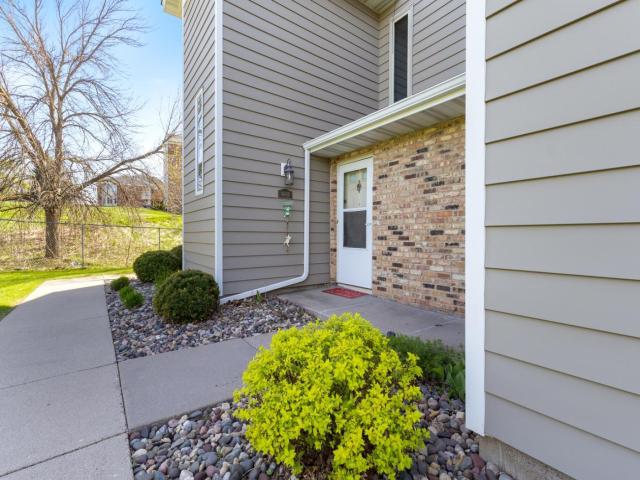 4488 Cinnamon Ridge Trail Unit B Saint Paul MN 55122 - MLS# 6765394