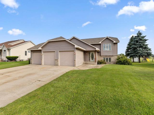 1305 18th Street E Glencoe MN 55336 - MLS# 6765491