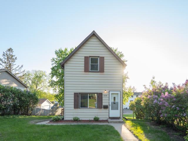 608 7th Avenue S Hopkins MN 55343 - MLS# 6765581