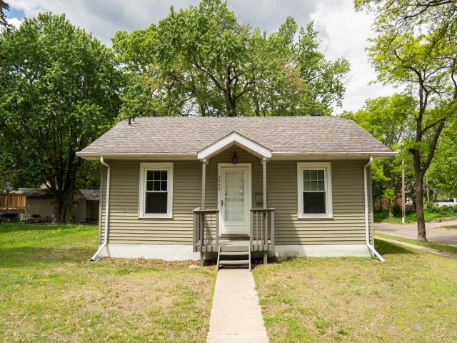 3555 Queen Avenue N Minneapolis MN 55412 - MLS# 6765587