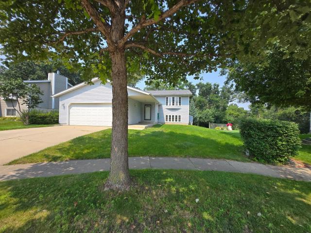 4207 Sapphire Lane NW Rochester MN 55901 - MLS# 6765636