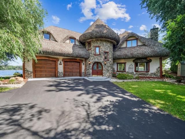 2870 Evergreen Lane N Minneapolis MN 55441 - MLS# 6765948