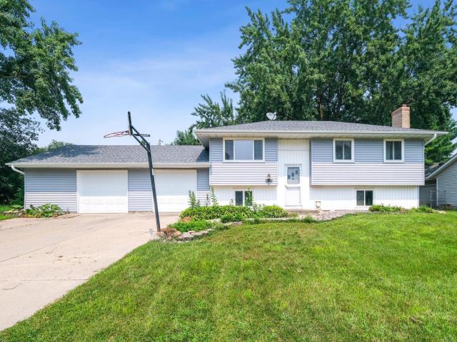 16570 Genesee Avenue W Rosemount MN 55068 - MLS# 6766023