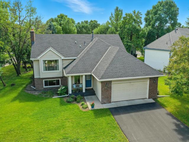 31 Fox Hollow Drive Chanhassen MN 55317 - MLS# 6766304
