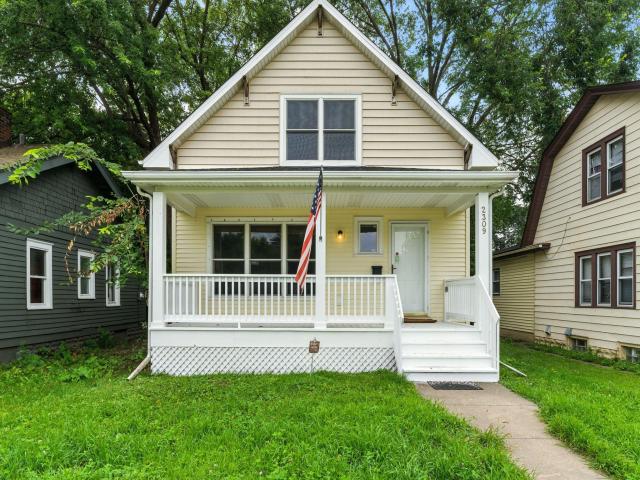 2309 Golden Valley Road Minneapolis MN 55411 - MLS# 6766327