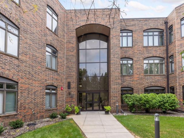 5555 Dewey Hill Road Unit 314 Minneapolis MN 55439 - MLS# 6766416