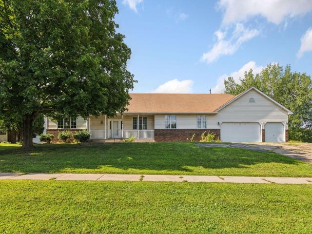 1404 Southcross Drive W Burnsville MN 55306 - MLS# 6766433