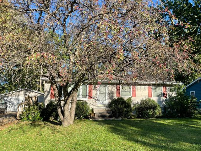 9880 Cottonwood Lane N Maple Grove MN 55369 - MLS# 6766571