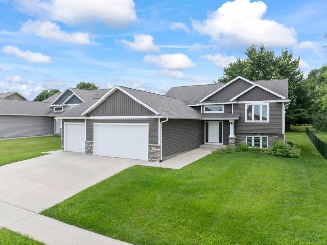 892 Brighton Drive NW Rochester MN 55901 - MLS# 6766888