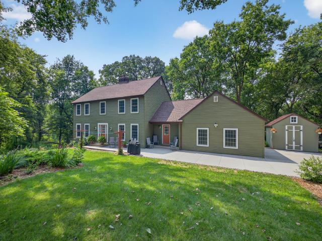 2040 Summit Drive NE Rochester MN 55906 - MLS# 6766972