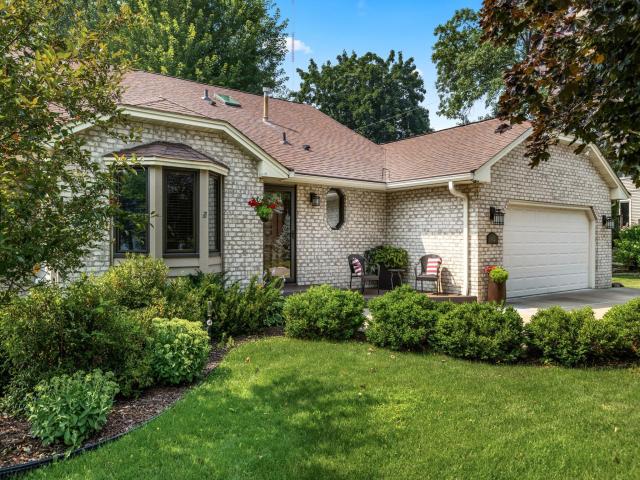 480 Suzanne Avenue Saint Paul MN 55126 - MLS# 6767002