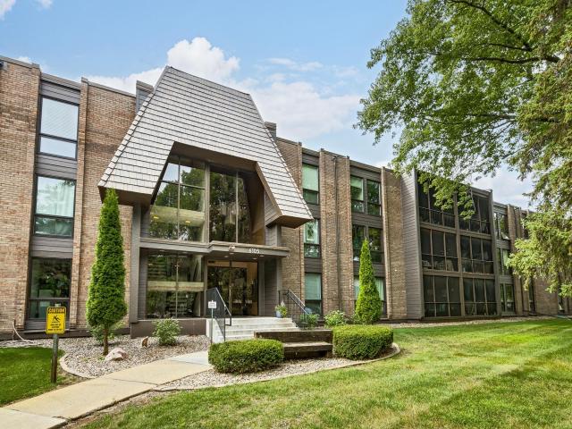 6105 Lincoln Drive Unit 231 Minneapolis MN 55436 - MLS# 6767272