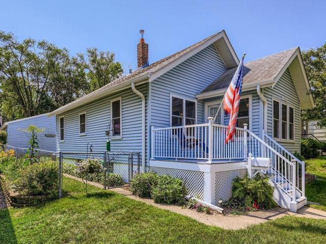 3325 30th Avenue N Minneapolis MN 55422 - MLS# 6767277