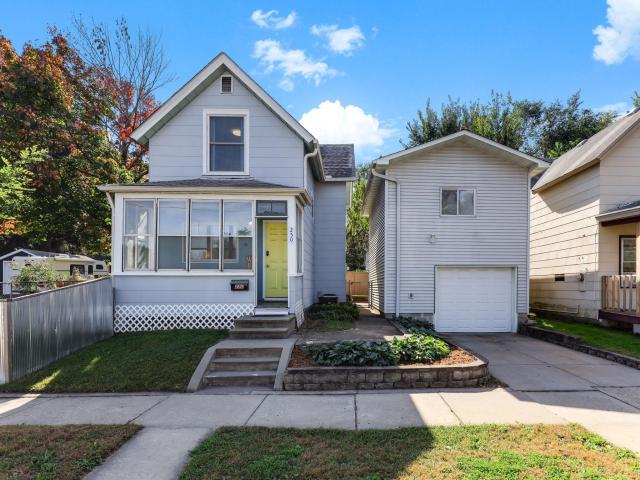 250 Rose Avenue W Saint Paul MN 55117 - MLS# 6767371