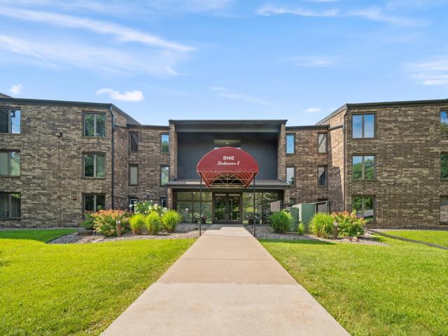 5140 W 102nd Street Unit 110 Minneapolis MN 55437 - MLS# 6767597