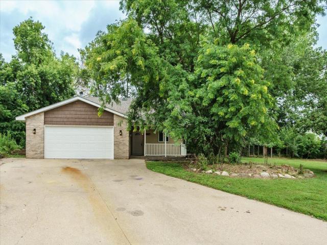 819 Dorland Road S Saint Paul MN 55119 - MLS# 6767618