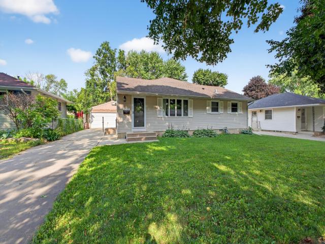 2525 17th Avenue NW Rochester MN 55901 - MLS# 6767802