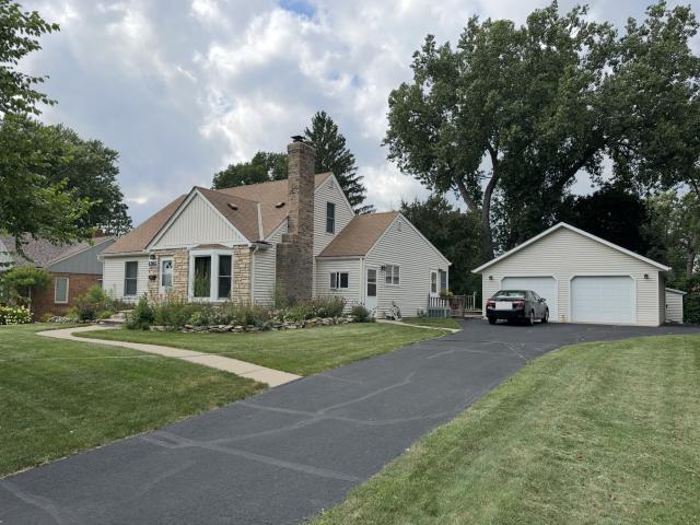 1265 Shryer Avenue W Saint Paul MN 55113 - MLS# 6767864
