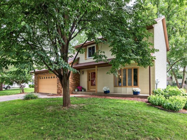 10279 Winter Place Eden Prairie MN 55347 - MLS# 6767969