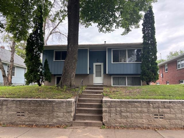 1827 Hyacinth Avenue E Saint Paul MN 55119 - MLS# 6768072