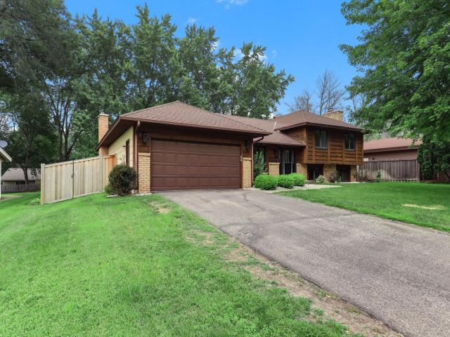 1010 E 157th Street Burnsville MN 55306 - MLS# 6768228