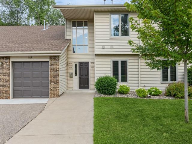 929 Oakwood Heights Circle Unit 6 Eagan MN 55123 - MLS# 6768603