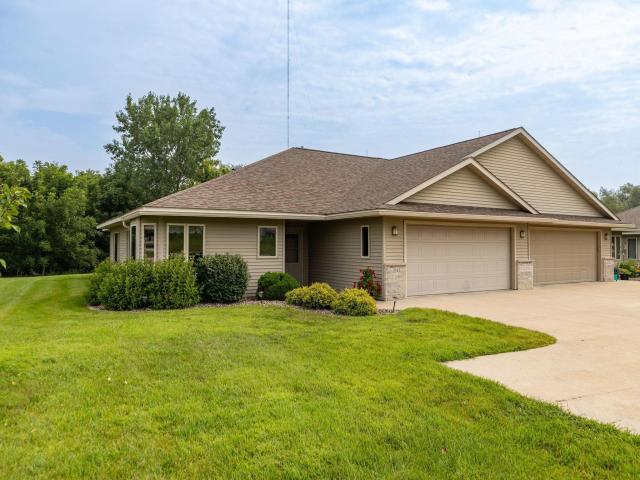 2343 Pinewood Road SE Rochester MN 55904 - MLS# 6768608