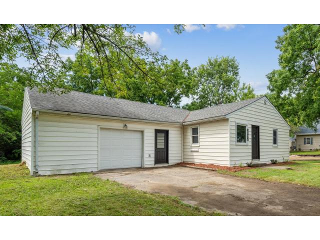 2032 7th Avenue Mankato MN 56001 - MLS# 6768829