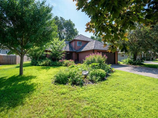1002 Oak Terrace Drive North Mankato MN 56003 - MLS# 6768990