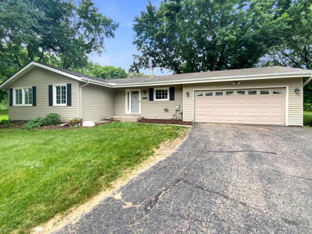 3309 Red Oak Circle N Burnsville MN 55337 - MLS# 6769499