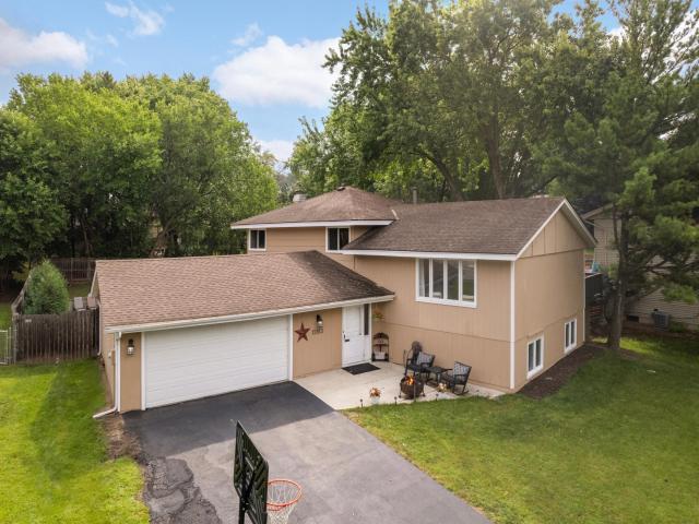 12813 Apple View Lane Burnsville MN 55337 - MLS# 6769889