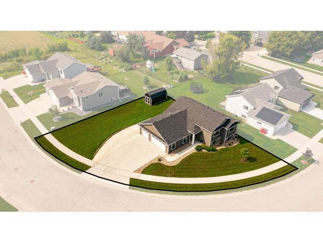909 9th Avenue NE Kasson MN 55944 - MLS# 6770045